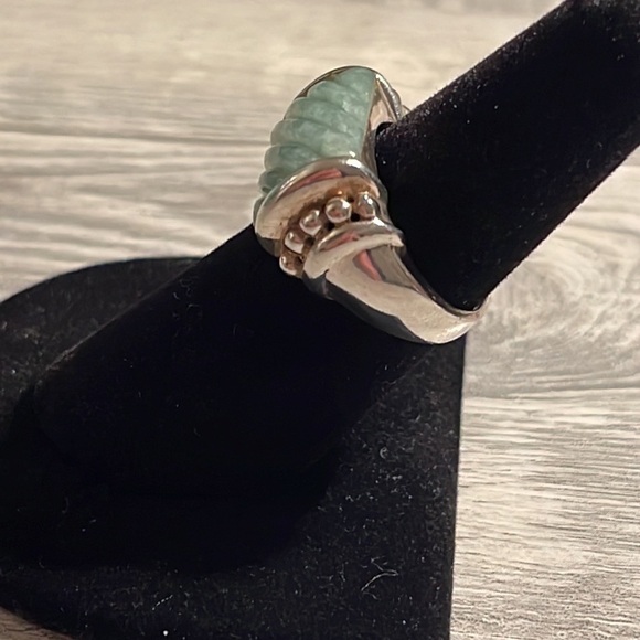 Vintage Judith Ripka Jade and Silver Ring. - Picture 2 of 5